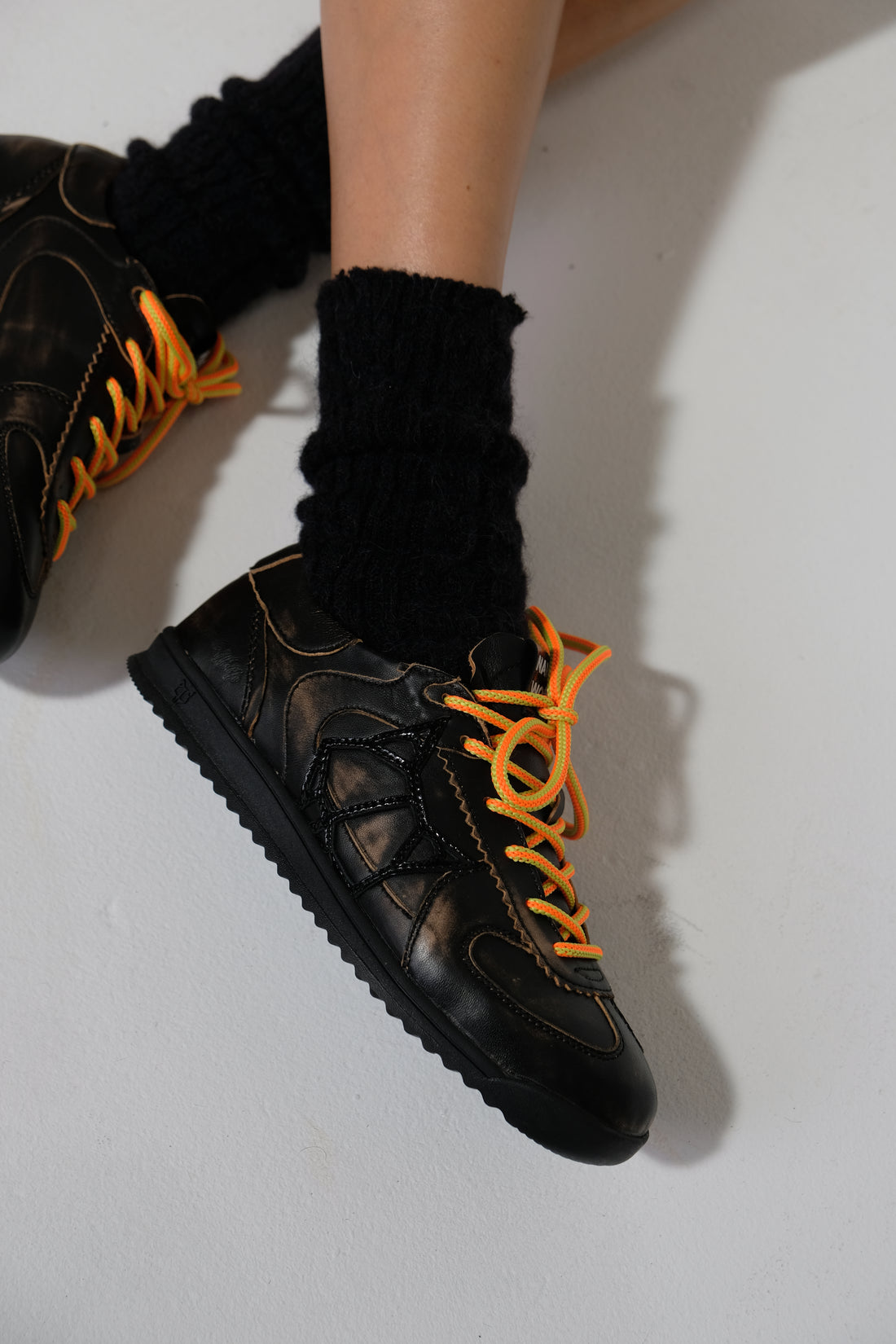 Exposuree Black Rub Off Alcohol Leather