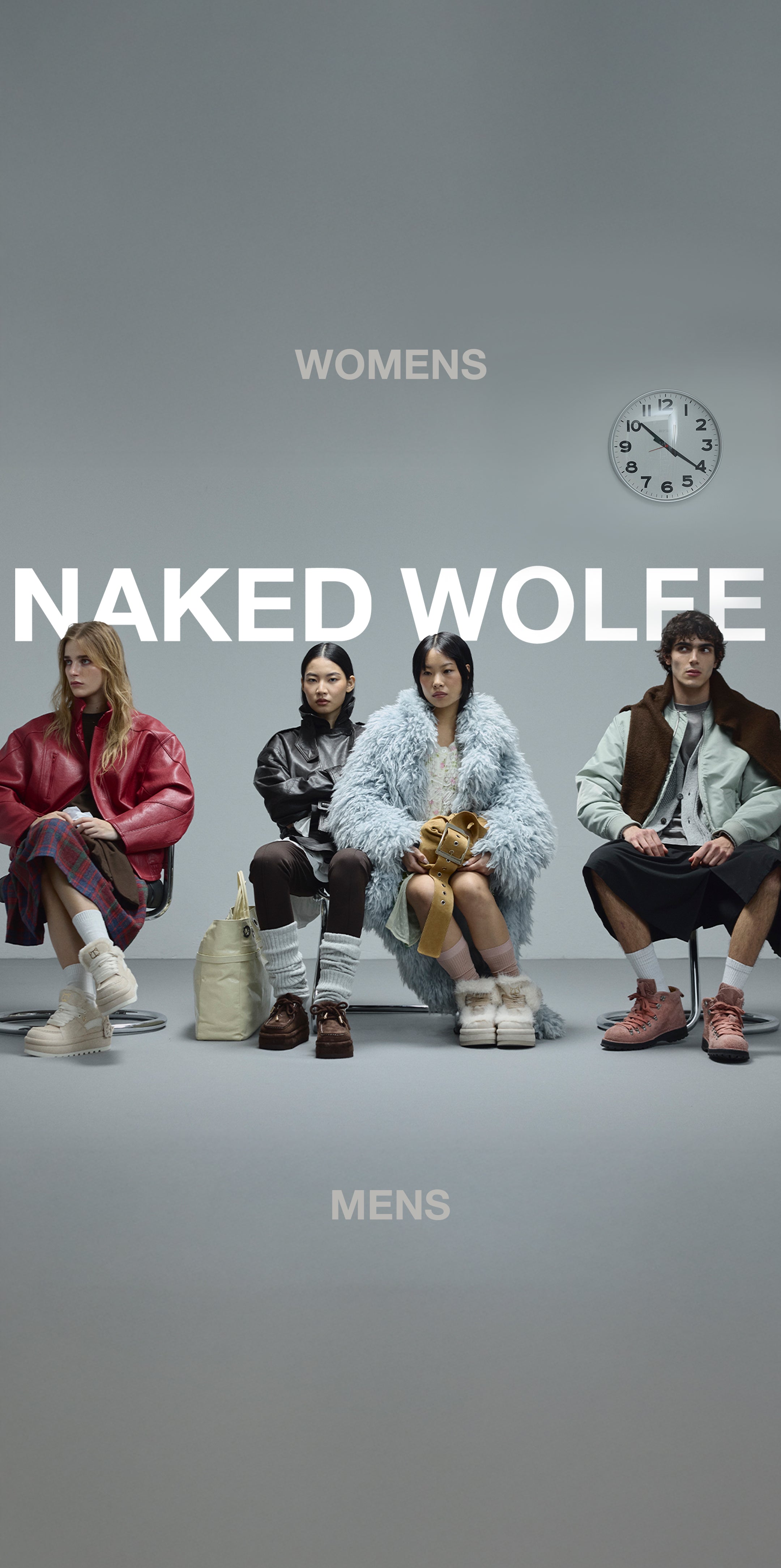 裸のウルフの靴