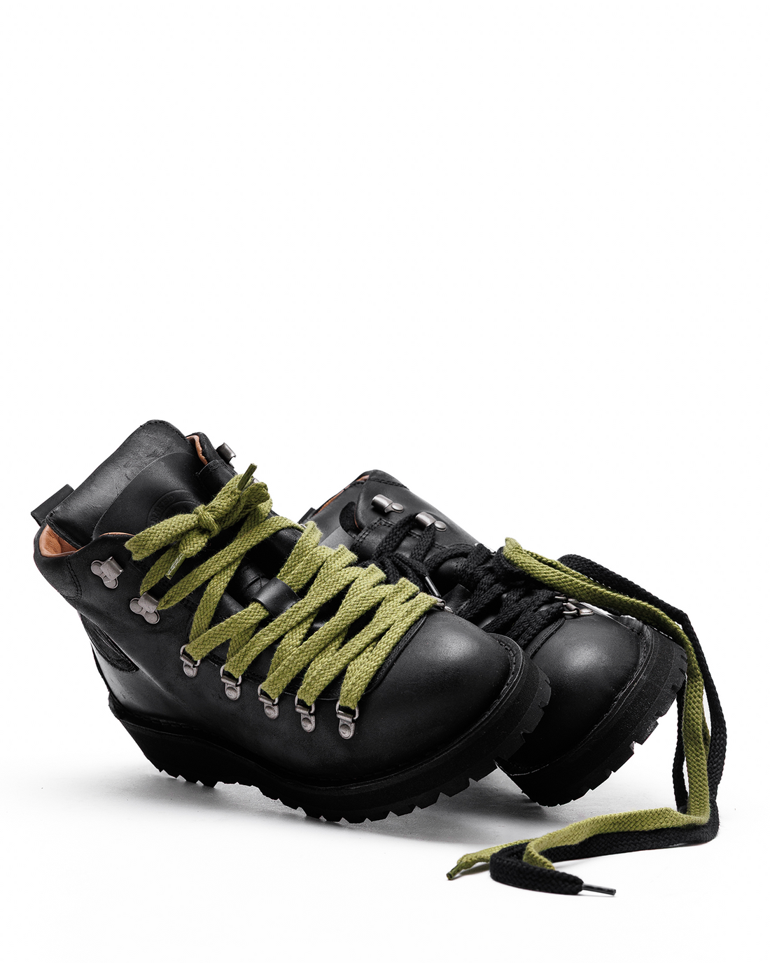 Arctic Black Leather