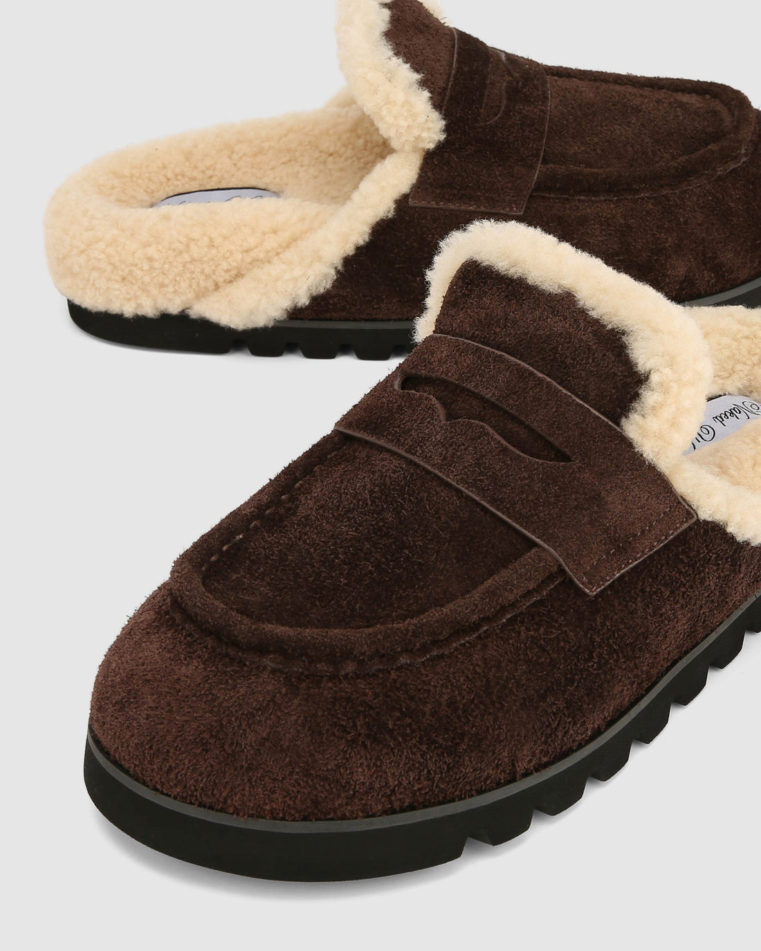 Cord Fur Brown