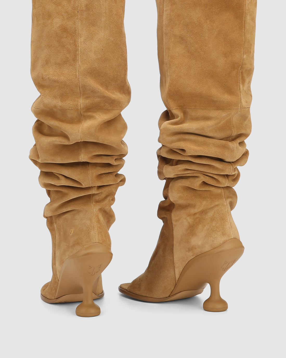 Kind Cow Suede Camel
