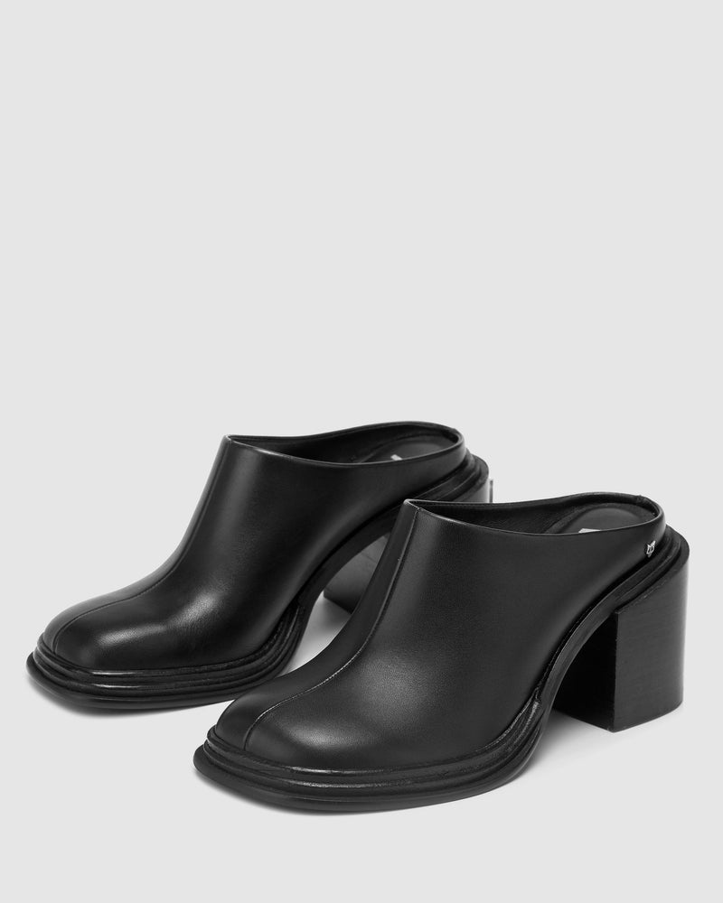 Nova Black Leather