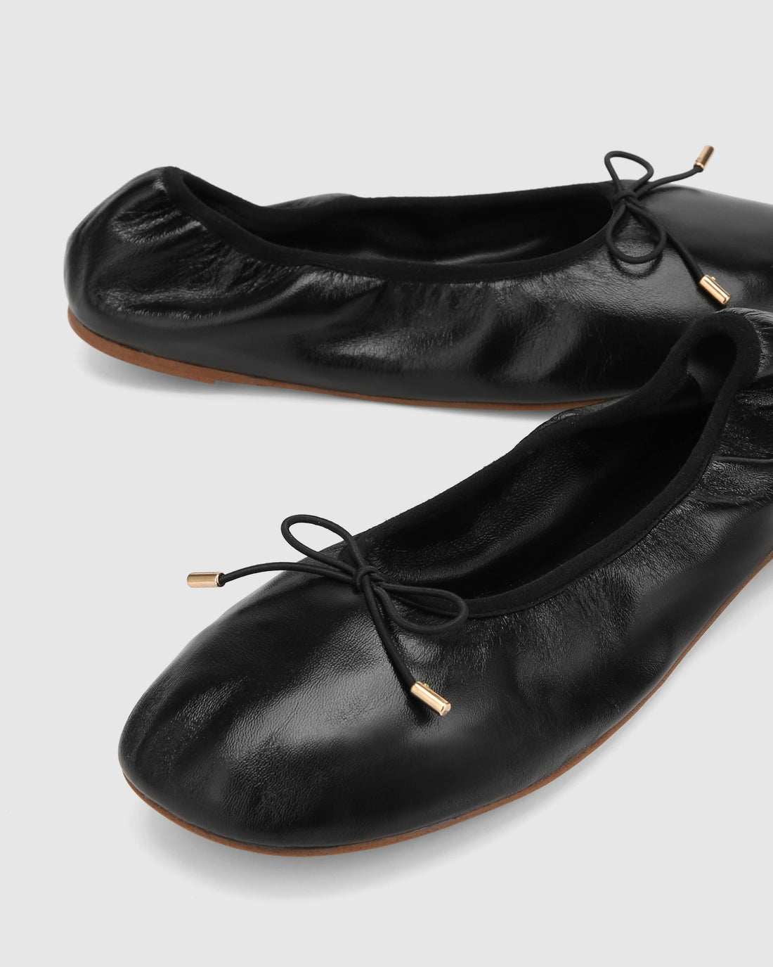 Scrunch Black Leather