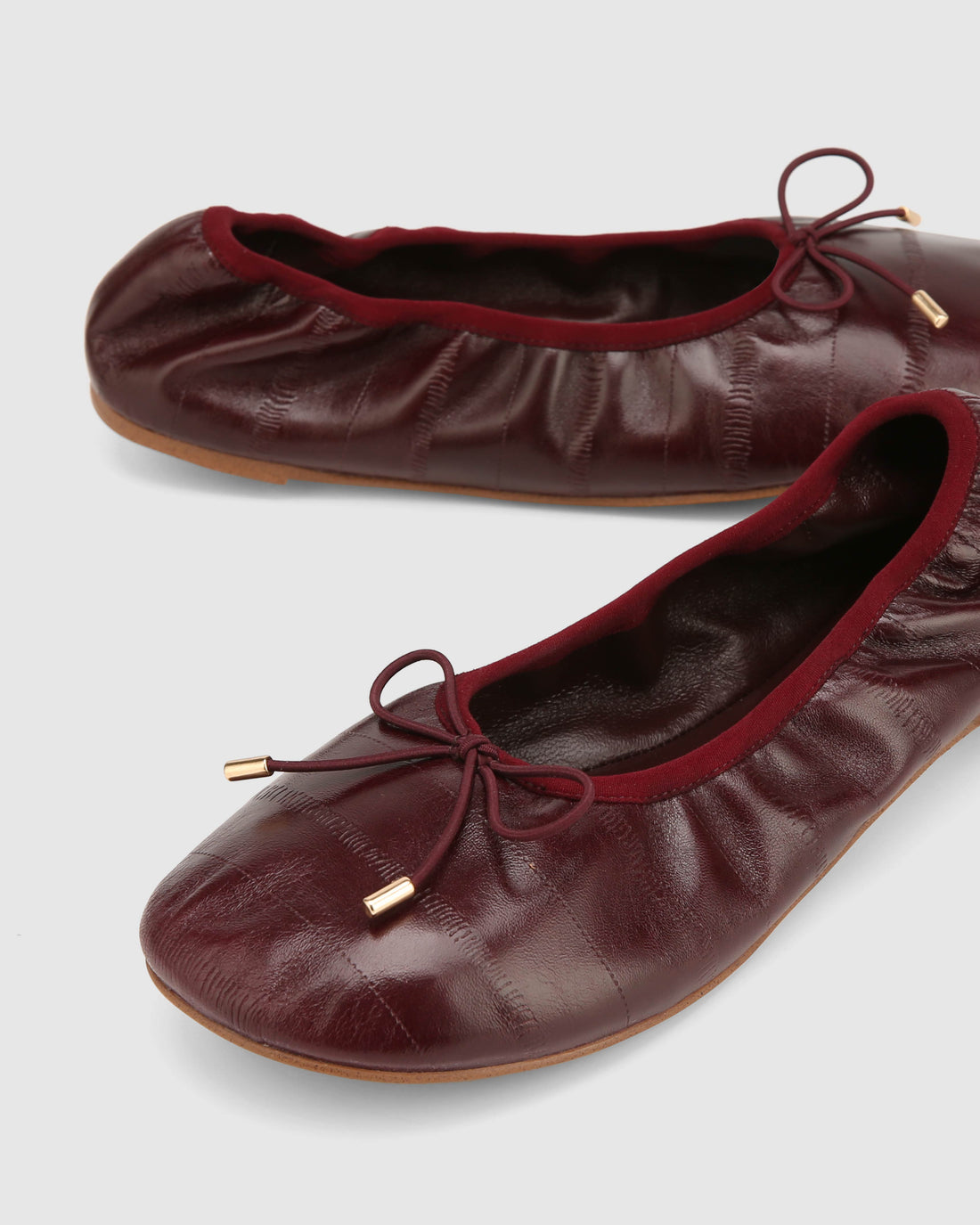 Scrunch Burgundy Eel