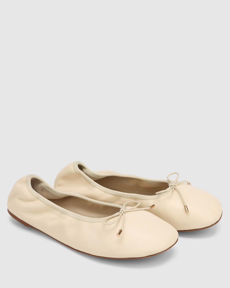 Scrunch Cream Leather