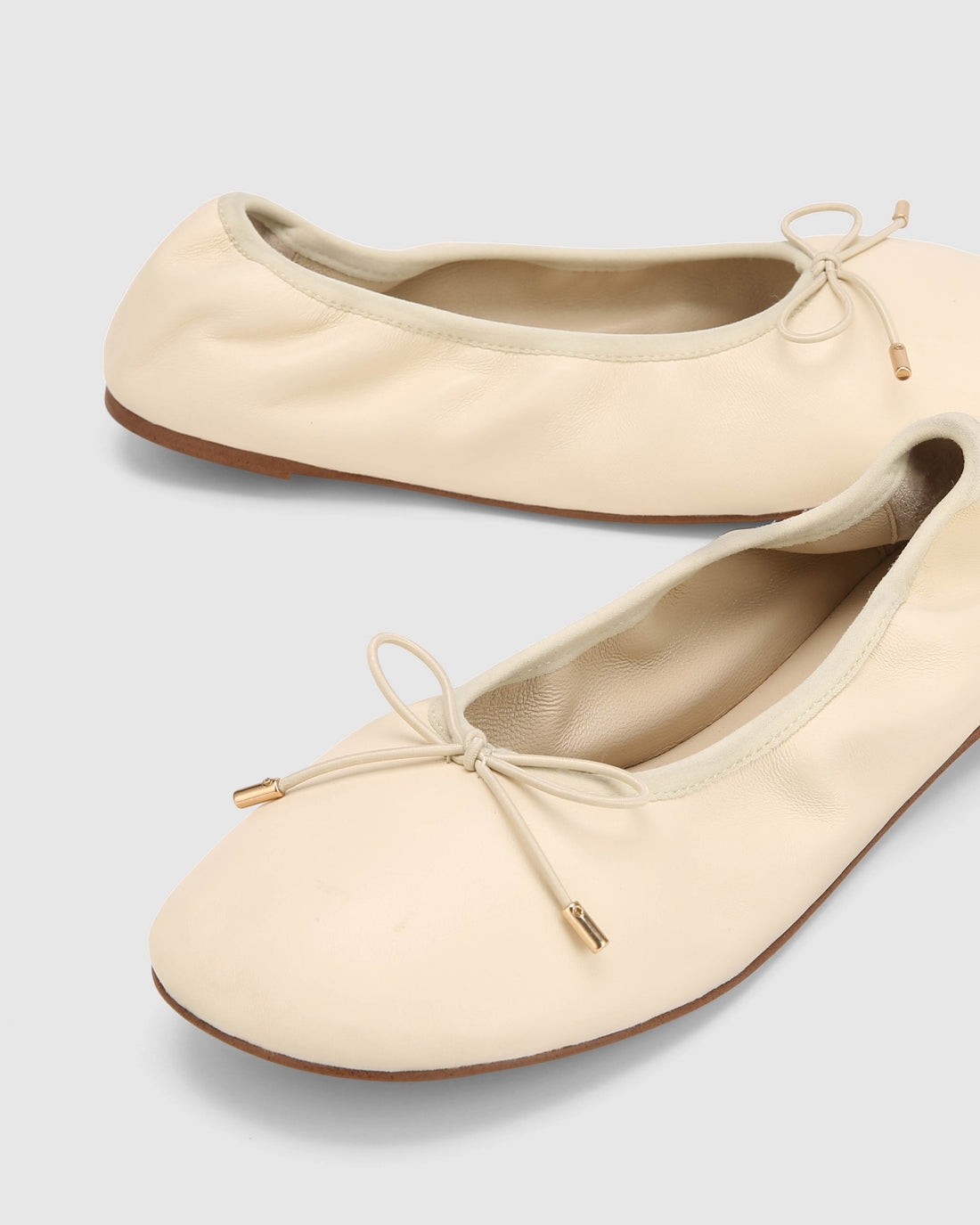 Scrunch Cream Leather