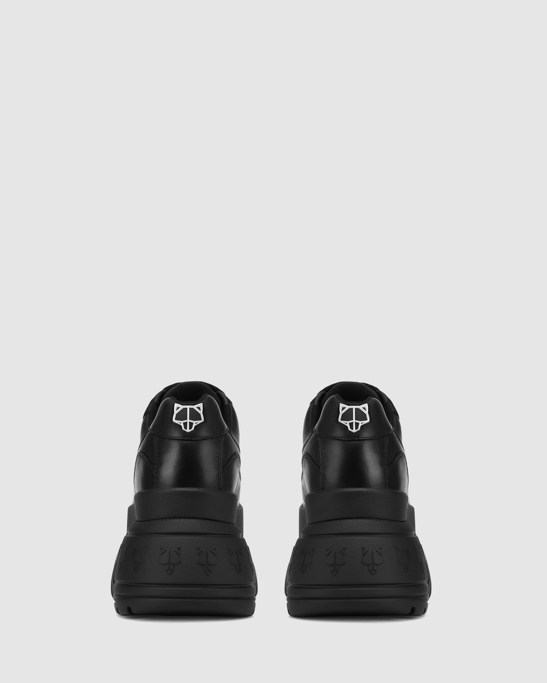 Sprinter Black Leather