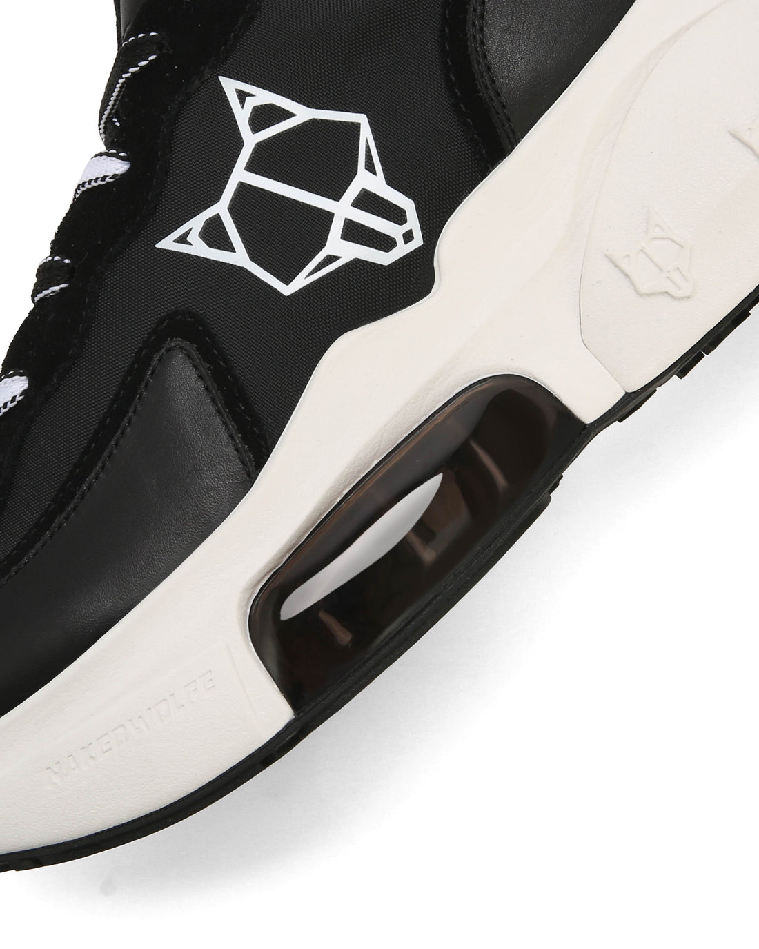 Turbo Casual Black/White